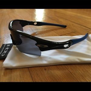 Oakley Radar Path sunglasses